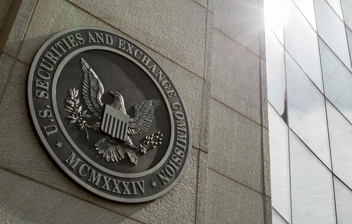 Prediction Market ETFs Hit Regulatory Roadblock as SEC Defers Approval Decision